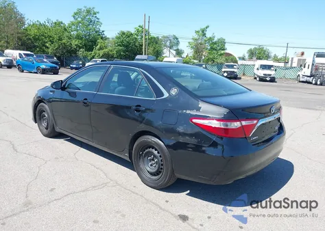 2015 Toyota Camry Hybrid Le z USA, uszkodzony, nr VIN 4T1BD1FK0FU171937